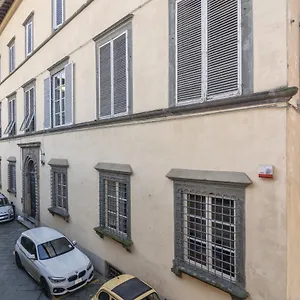 Del Centro Pensión Lucca